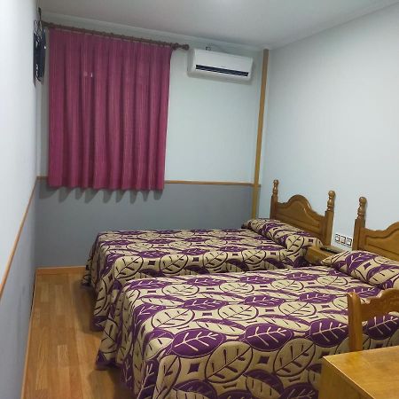 Hostal Banderas Fuensanta de Martos Exterior photo