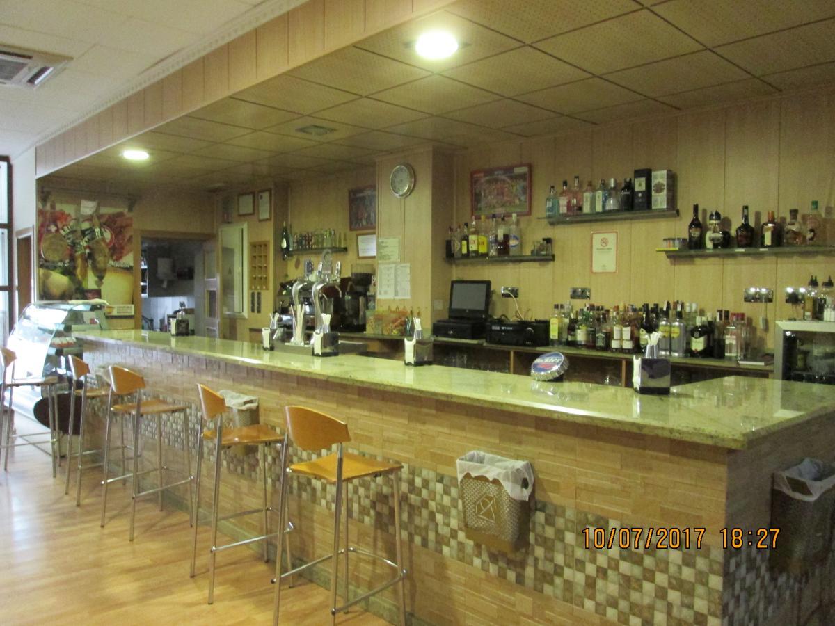 Hostal Banderas Fuensanta de Martos Exterior photo